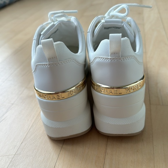 Michael Kors platform sneakers - Picture 2 of 5